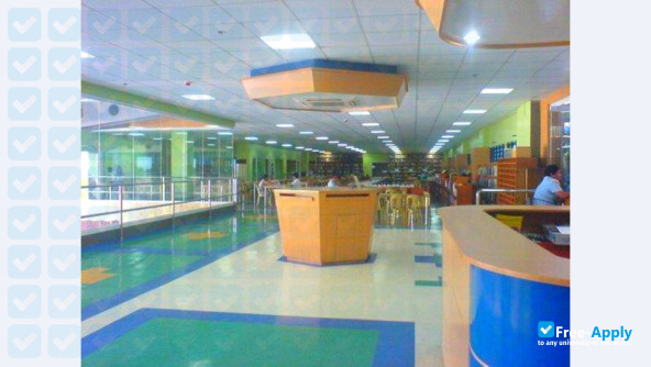 Cebu Doctors' University photo #4