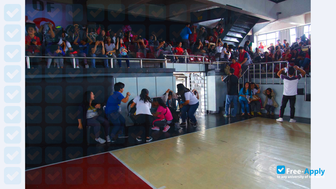 Photo de l’University of Baguio #3