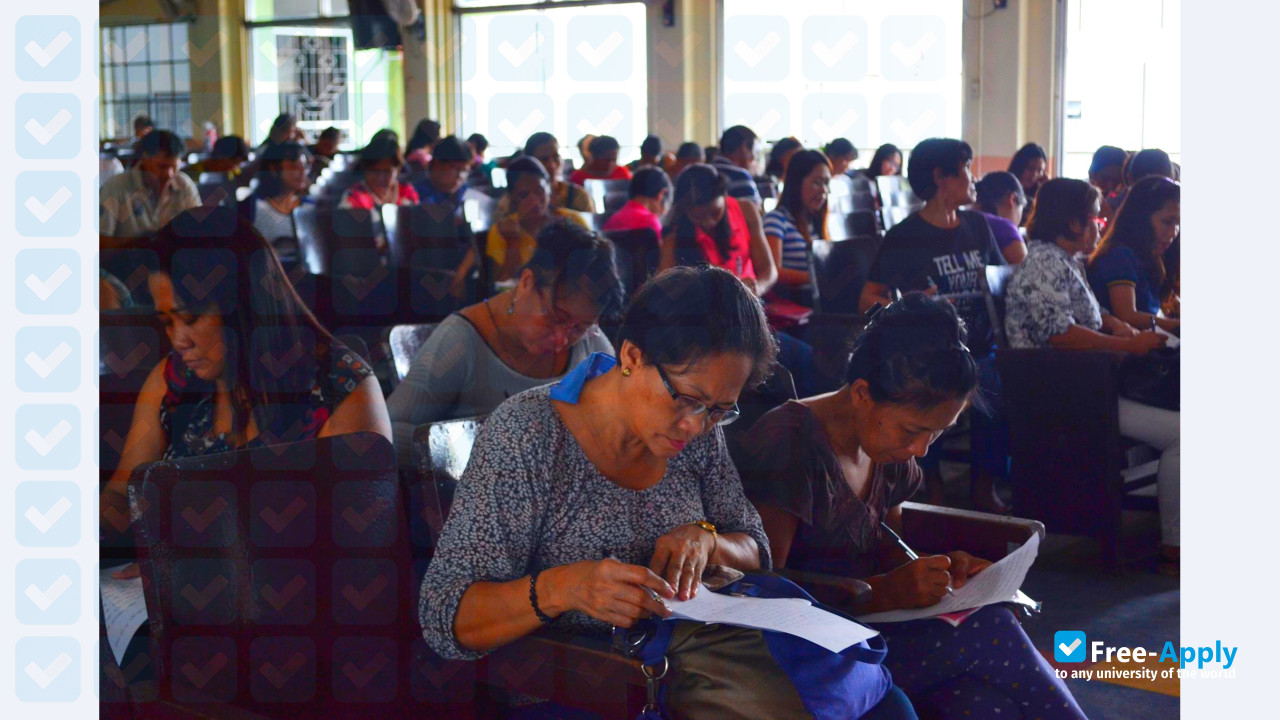 Photo de l’University of Iloilo #3
