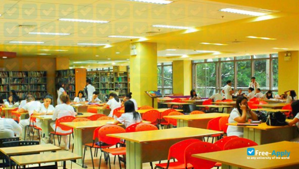 Photo de l’University of Manila #1