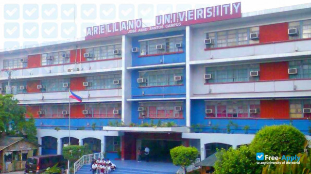 Photo de l’Arellano University #2