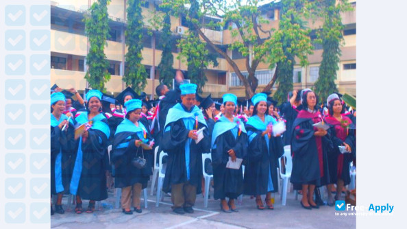 Photo de l’Iligan Medical Center College #3