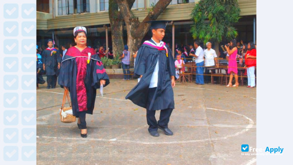 Photo de l’Iligan Medical Center College #8