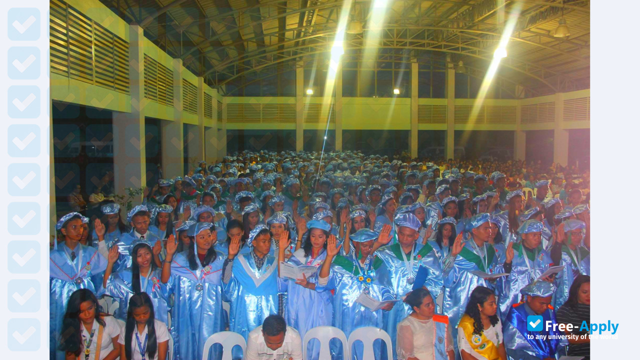 Photo de l’Bicol University #9
