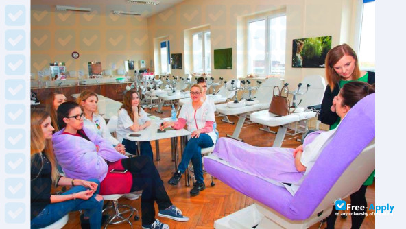 Foto de la College of Therapy in Poznań #6