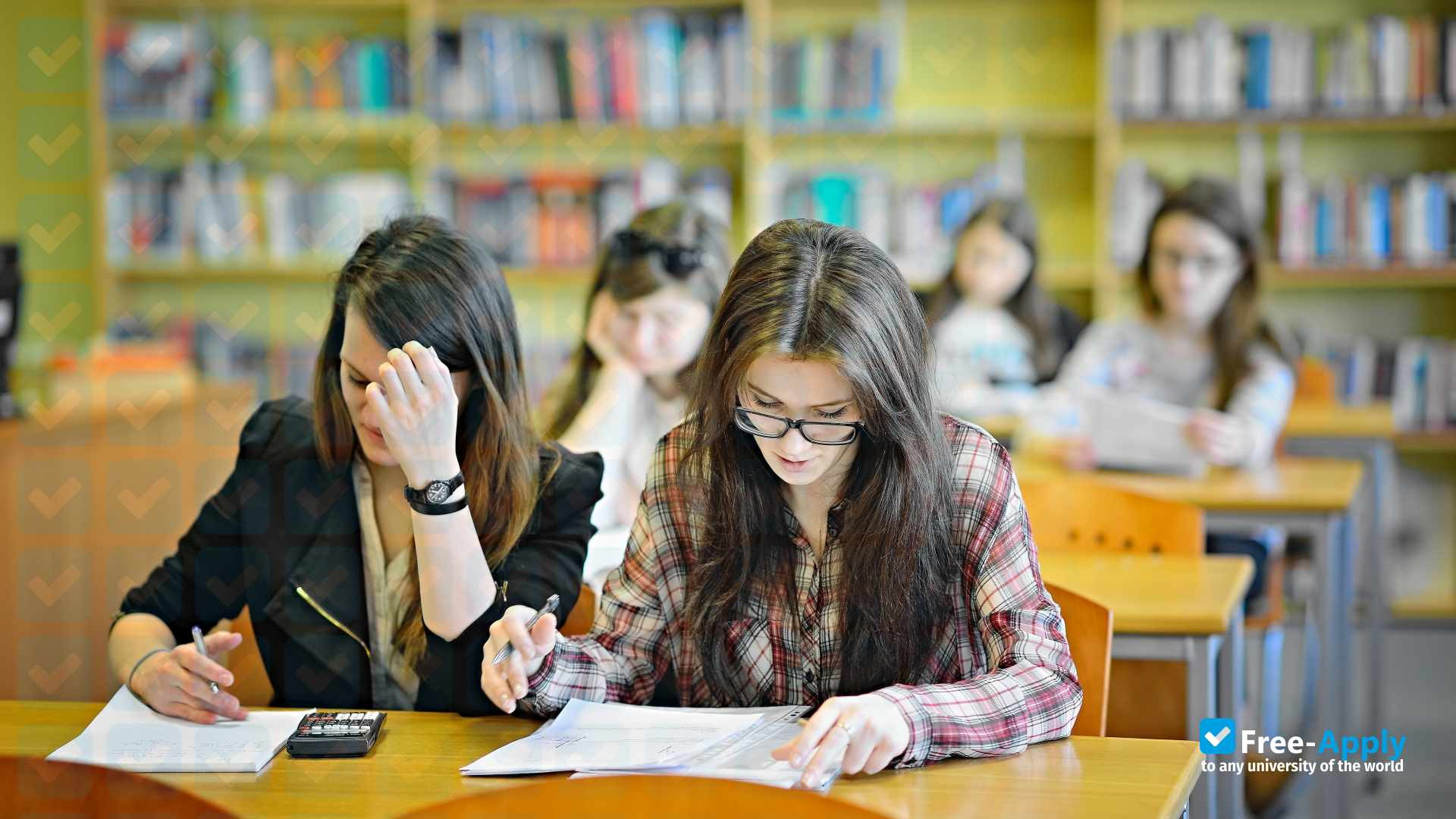Foto de la Collegium Medicum in Bydgoszcz of the Nicolaus Copernicus University of Toruń #14
