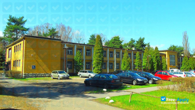 Foto de la Gdańsk College of Administration #3