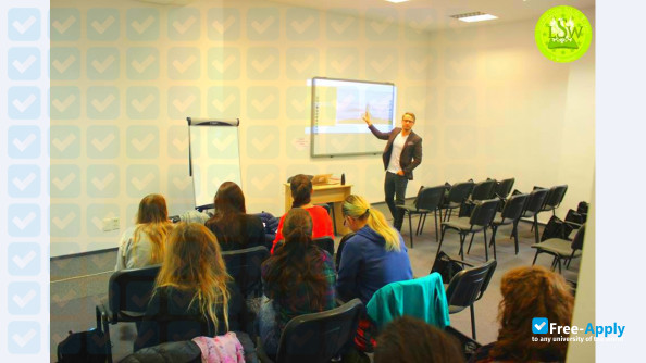 Photo de l’Higher School of Foreign Languages in Warsaw #5