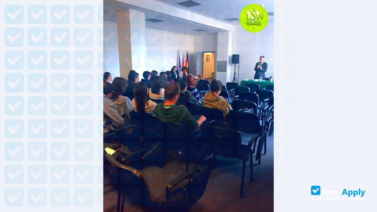 Photo de l’Higher School of Foreign Languages in Warsaw #8