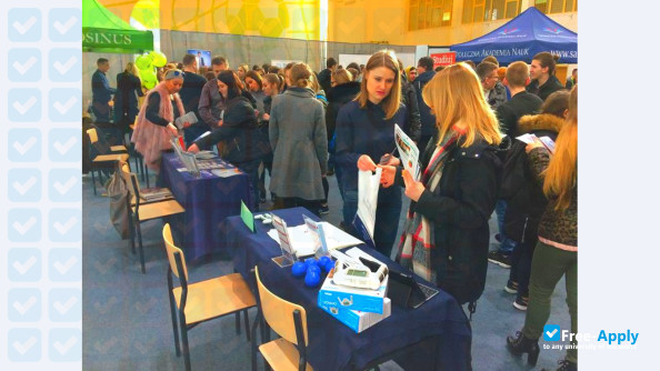 Foto de la Higher School of Infrastructure and Management in Warsaw #3