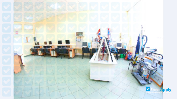 Foto de la Higher School of Pedagogics and Technology in Konin #11