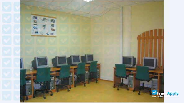 Foto de la Higher School of Pedagogics and Technology in Konin #2