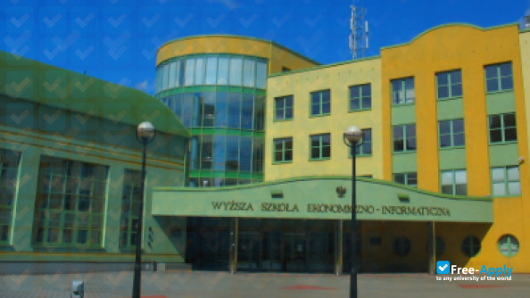 Foto de la College of Business and Health Sciences #8