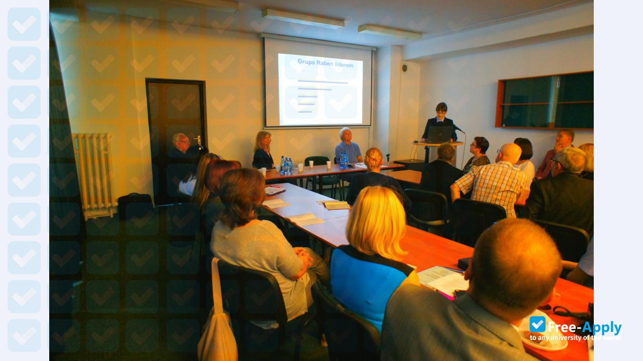 Foto de la European Higher School of Computer Science and Economics in Warsaw #7