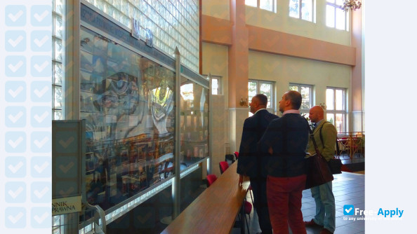 Photo de l’Independent University of Business and Government in Warsaw #8