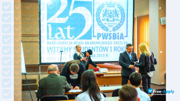 Photo de l’Independent University of Business and Government in Warsaw #5