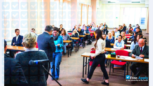 Photo de l’Independent University of Business and Government in Warsaw #9
