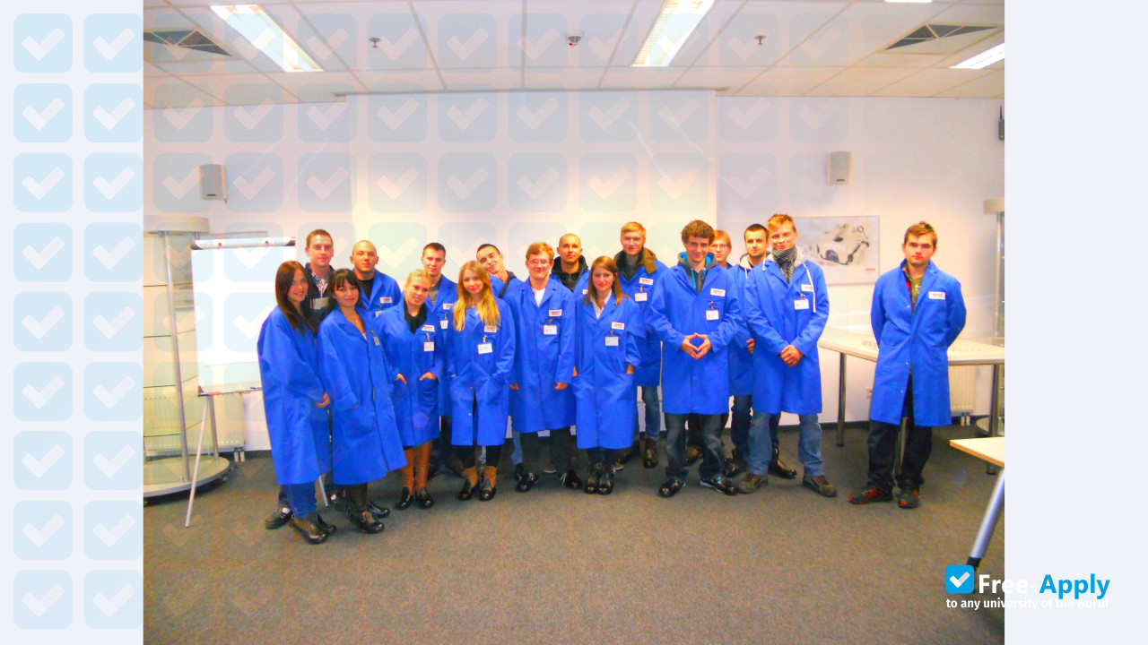 Foto de la International University of Logistics and Transport in Wroclaw #11