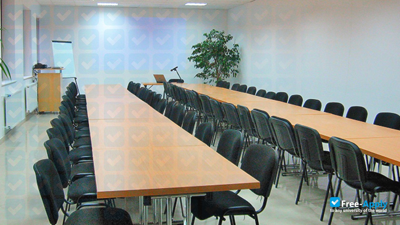 School of Economics and Management in Łódź photo #9