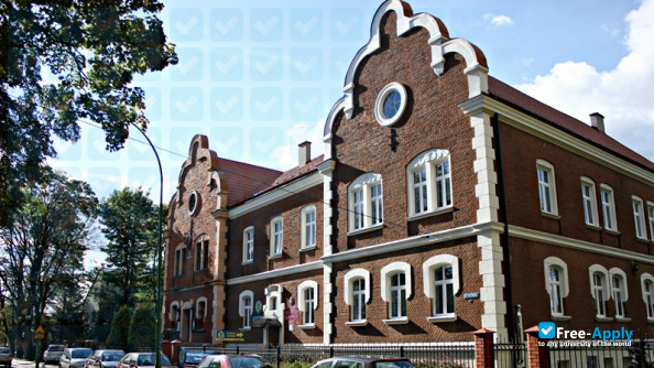 Higher School of Economics and Management photo #7