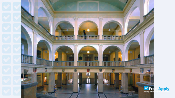 AGH University of Science & Technology фотография №1