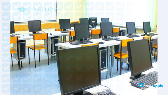 Foto de la Academy of Merchants (University of Commerce and Services in Poznan) #9