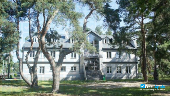 Alcide de Gasperi Higher School of Euroregional Economy in Jozefow photo #9