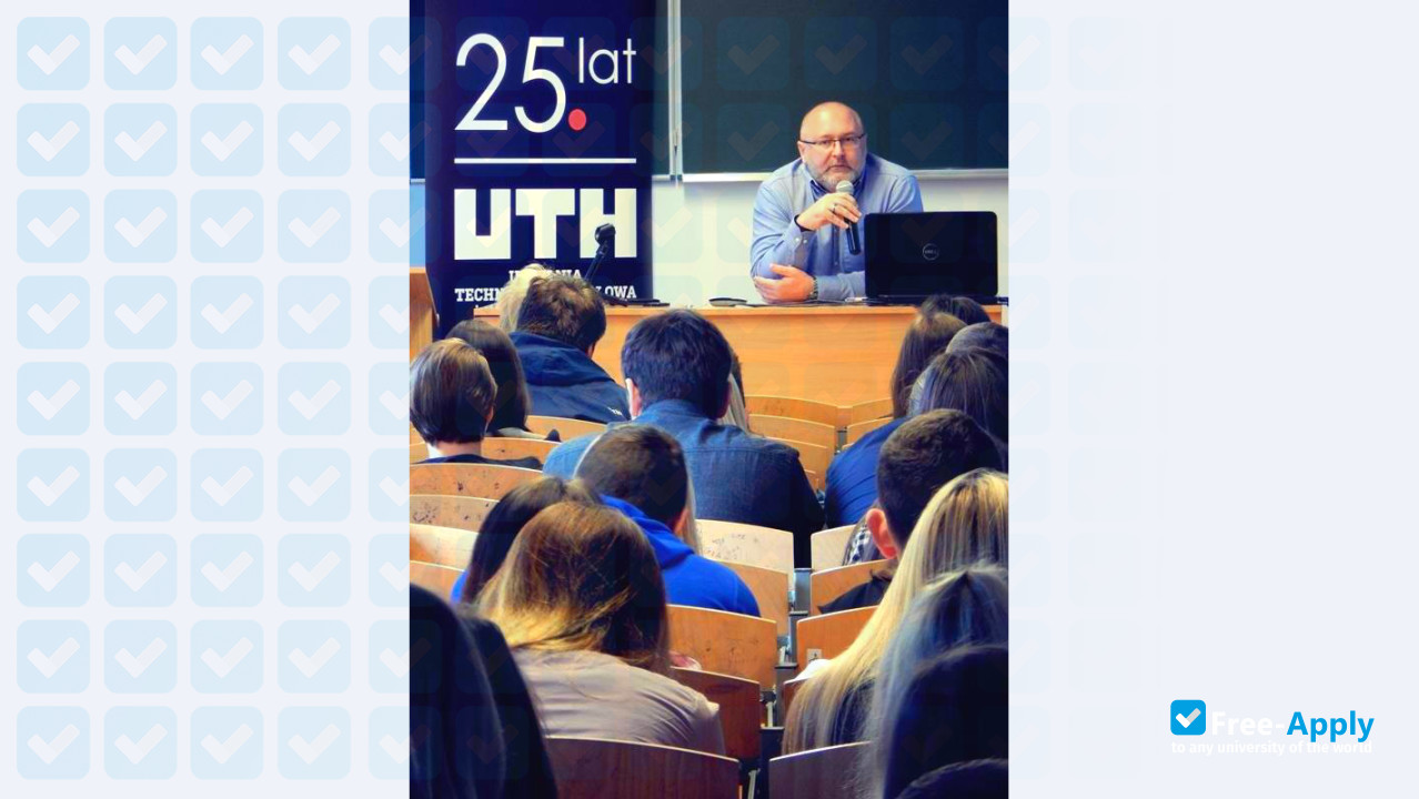 Photo de l’The University of Technology and Economics them. Helena Chodkowska #9