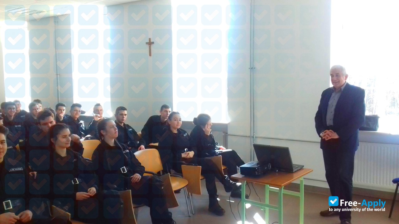 Łużyce Humanistic Higher School in Żary photo #4