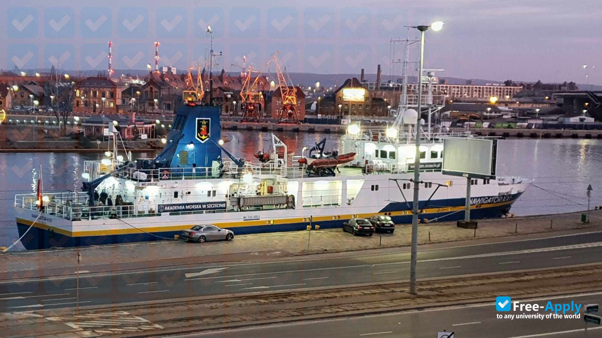 Foto de la Maritime University of Szczecin (POLAND) #2