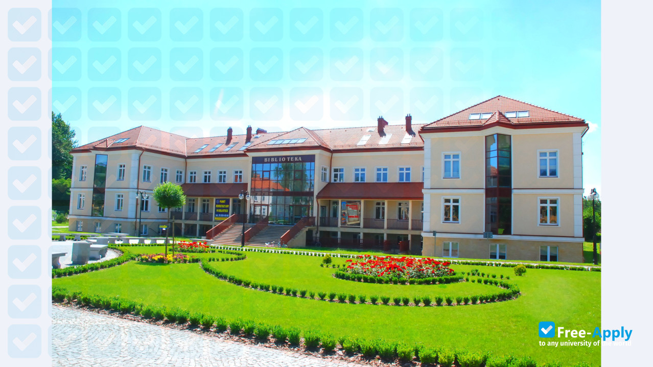 Foto de la State Higher Vocational School in Jaroslaw #3
