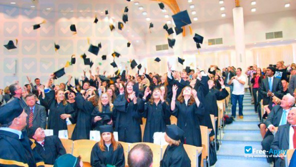 Foto de la Vistula University #6