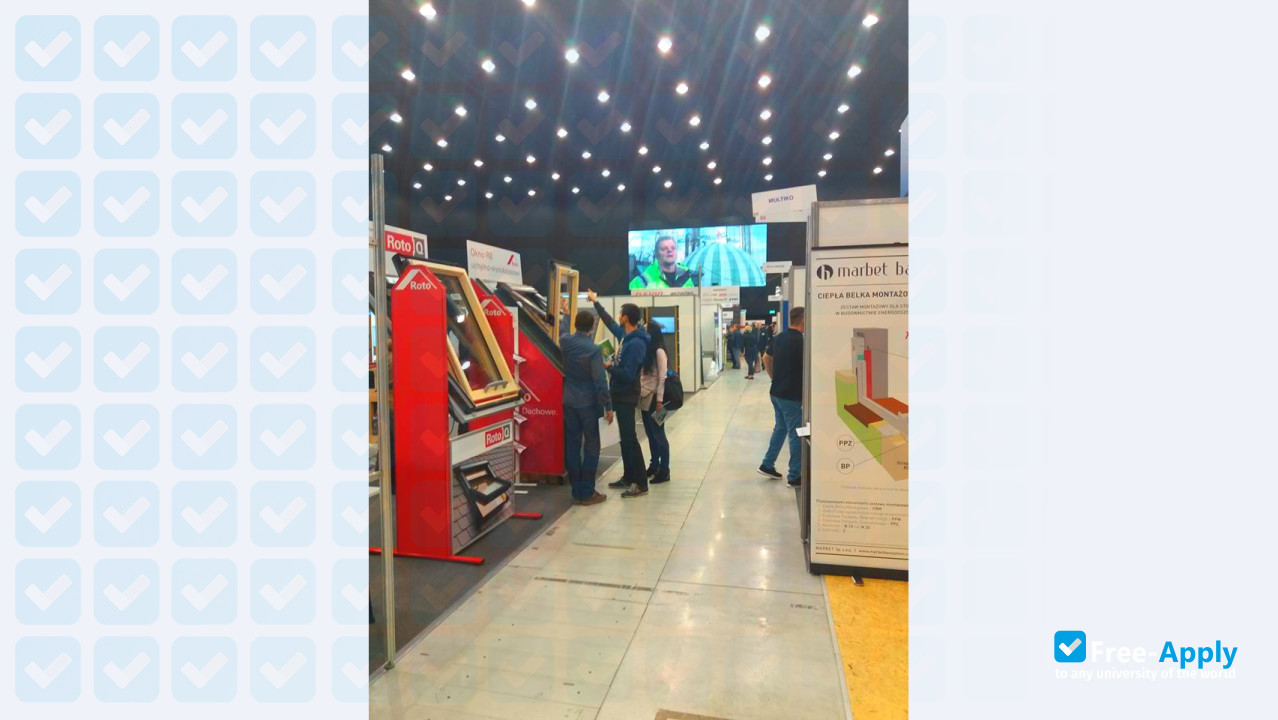 Foto de la Technical Higher School in Katowice #15