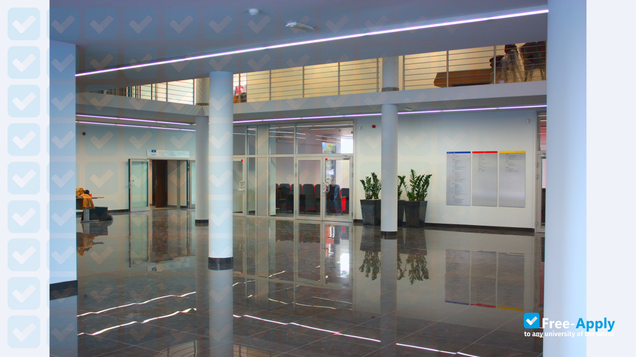Foto de la Technical Higher School in Katowice #4