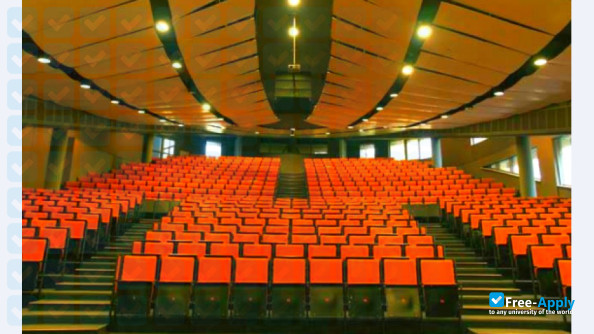 Foto de la Warsaw Management Academy #8