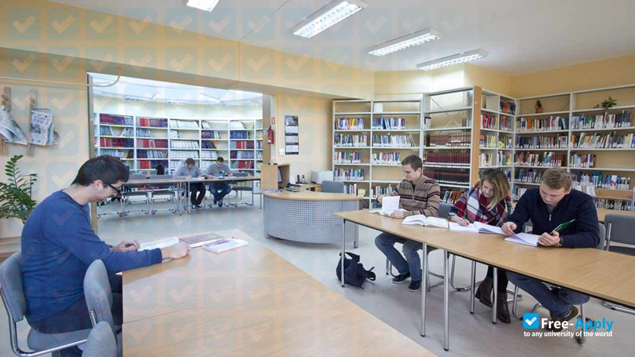 Photo de l’Warsaw University of Technology Branch in Plock #4