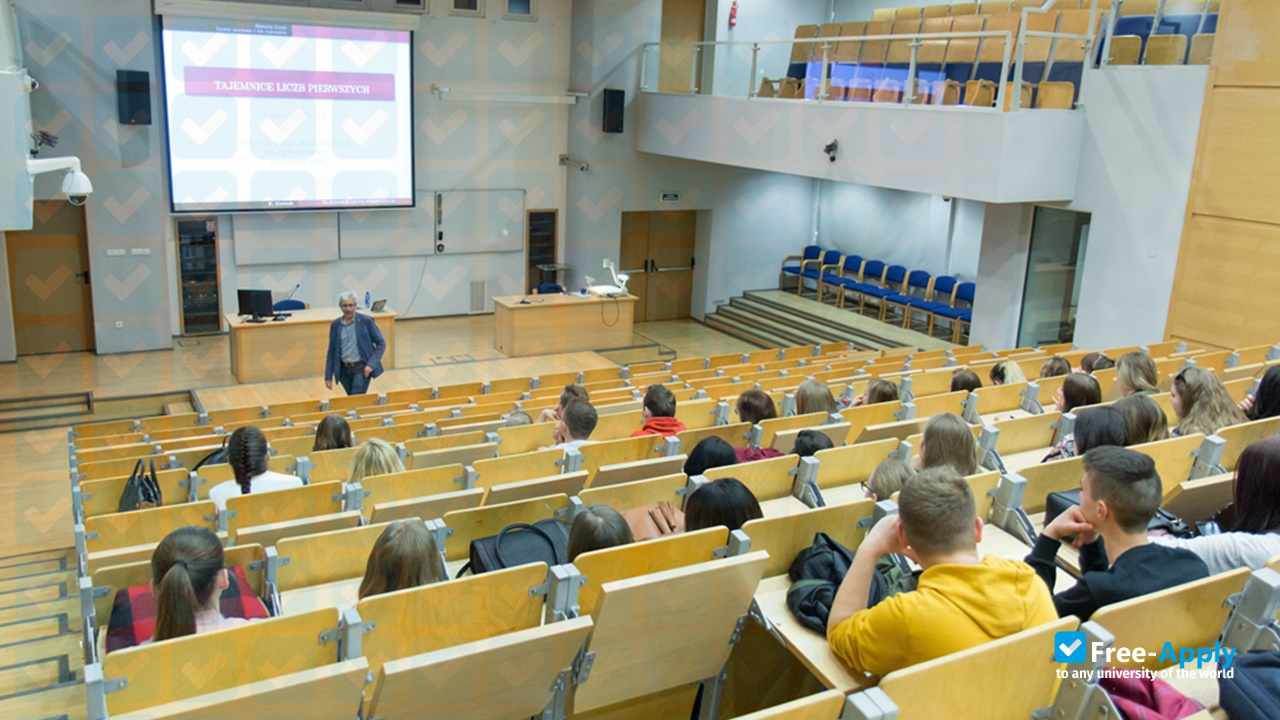 Photo de l’Warsaw University of Technology Branch in Plock #3