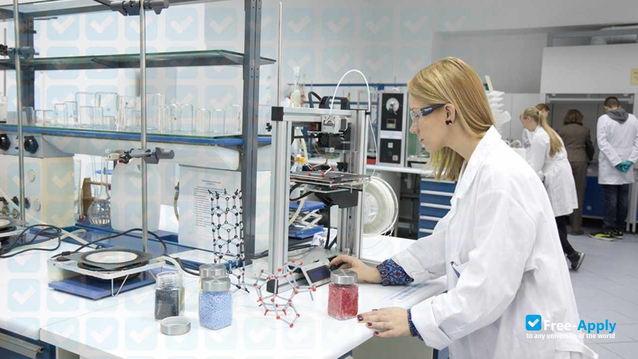 Photo de l’Warsaw University of Technology Branch in Plock #2
