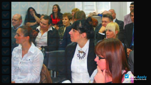 Foto de la Higher School of Social and Economic Przeworsk #2