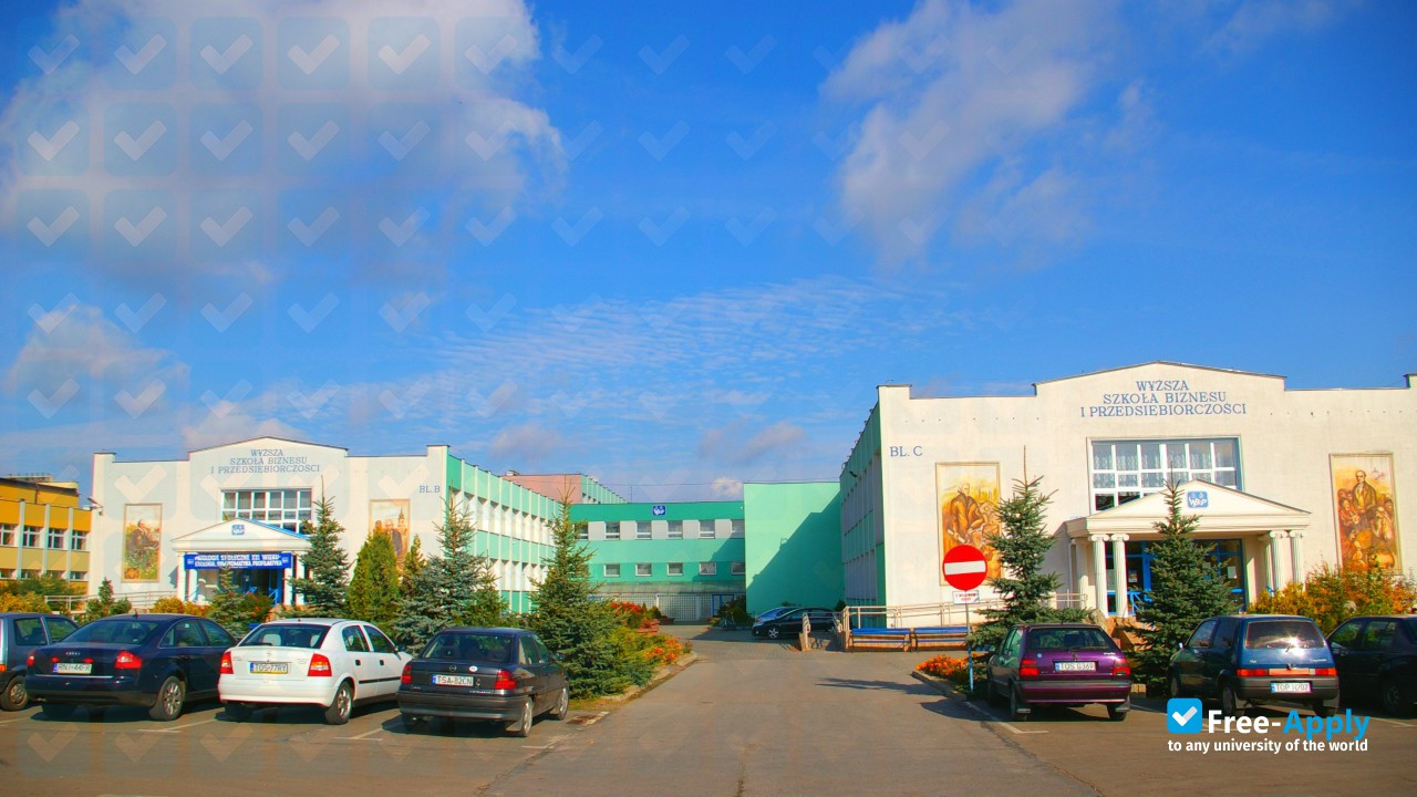 University of Business and Enterprise in Ostrowiec Świętokrzyski фотография №8