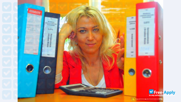 West Higher School of Commerce and International Finances in Zielona Góra photo #5