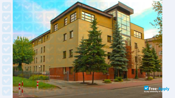 Photo de l’University of Dąbrowa Górnicza #1