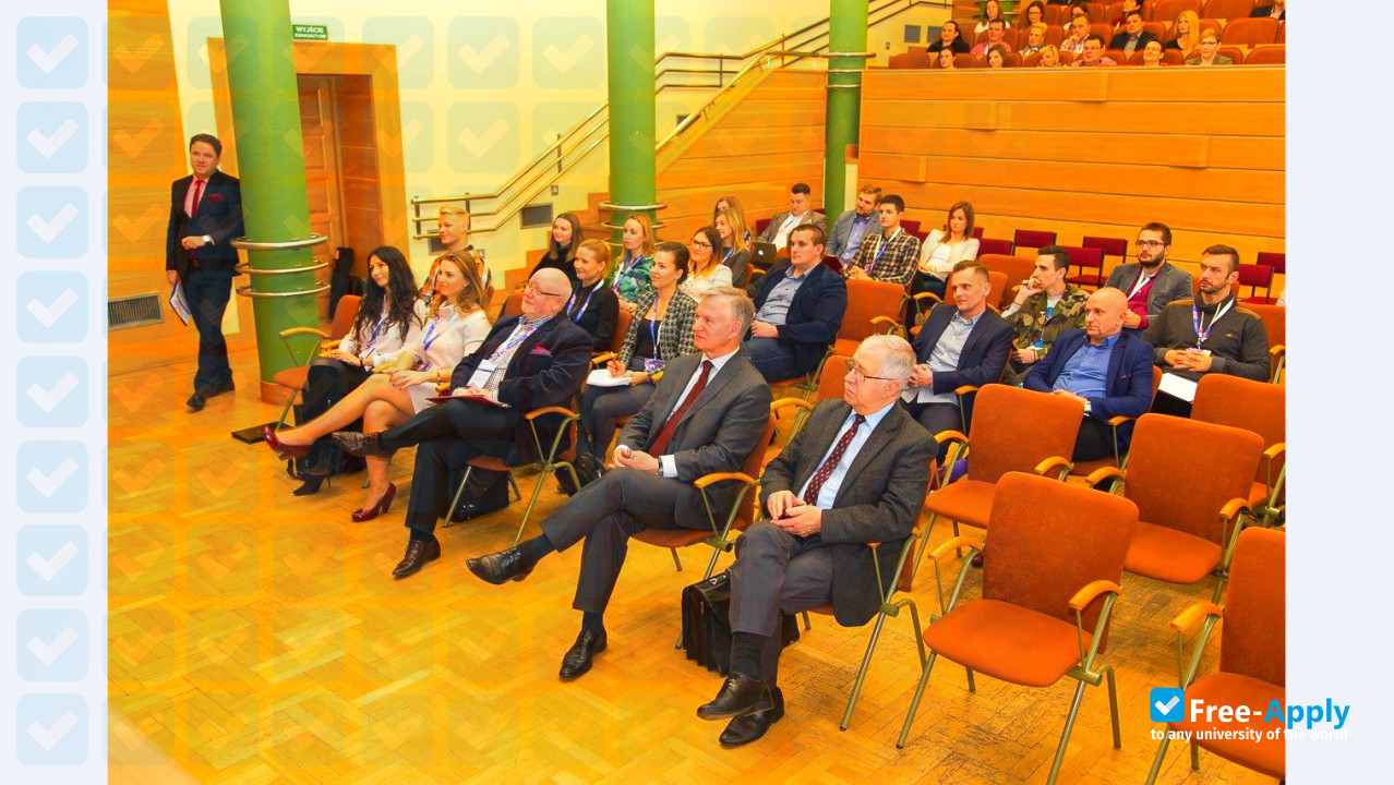 Photo de l’University of Finance and Management in Białystok #4
