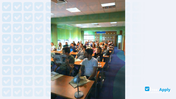 Photo de l’University of Finance and Management in Warsaw #17