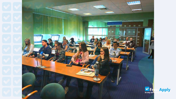 Photo de l’University of Finance and Management in Warsaw #3