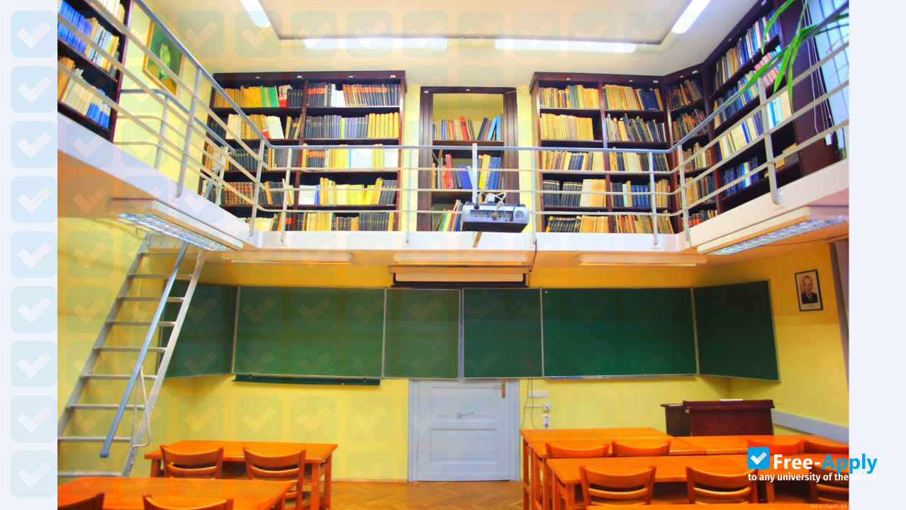 Foto de la Wroclaw University of Environmental and Life Sciences #4