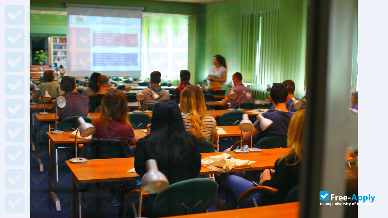 Photo de l’University of Informational Technology in Warsaw #16