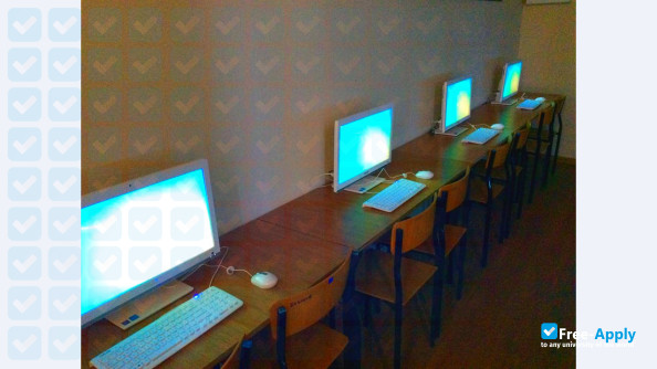 Foto de la University of National Economy in Kutno #14