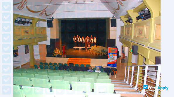 Foto de la University of National Economy in Kutno #9