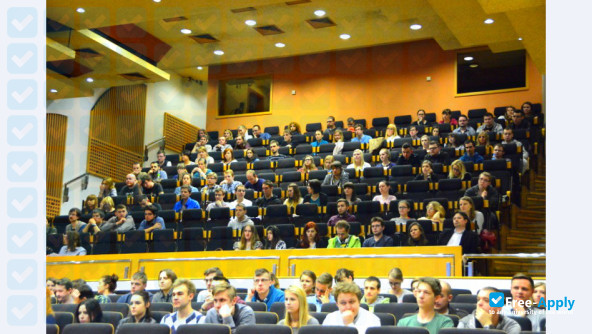 Foto de la Katowice School of Economics #4